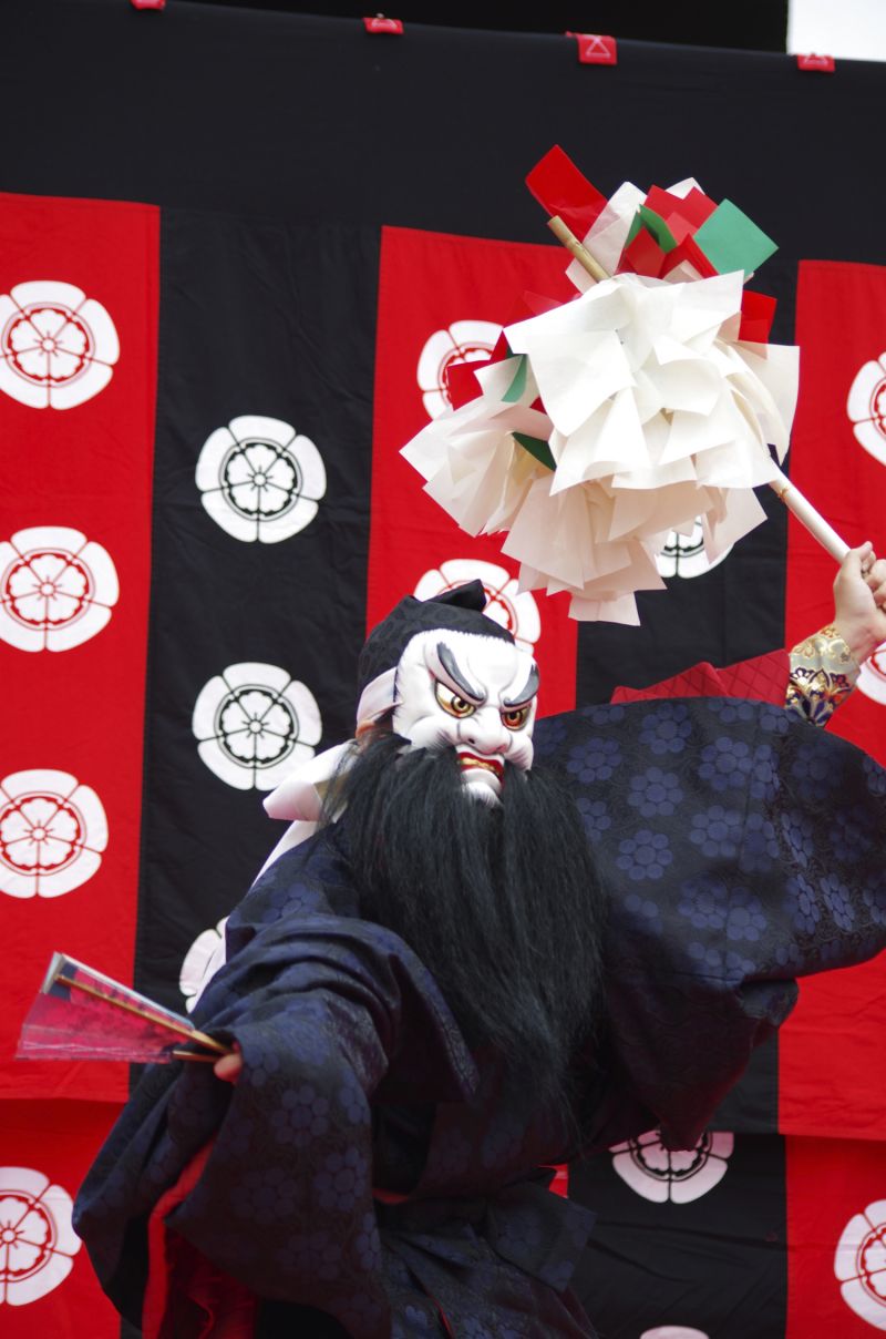 Iwami Kagura là sở hữu những điệu múa hoa lệ Iwami Kagura là sở hữu những điệu múa hoa lệ